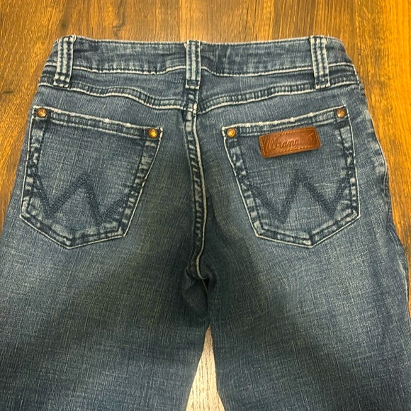 Retro Wrangler Low Rise Bootcut Jean - Picture 3 of 3